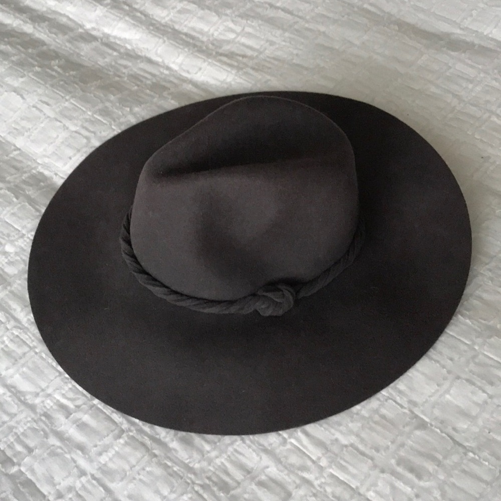 Free people grey suede hat